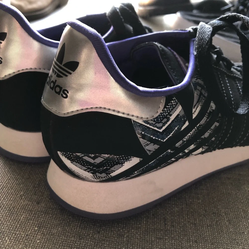 Adidas Womens‎ Sneakers Size 7 Black Purple